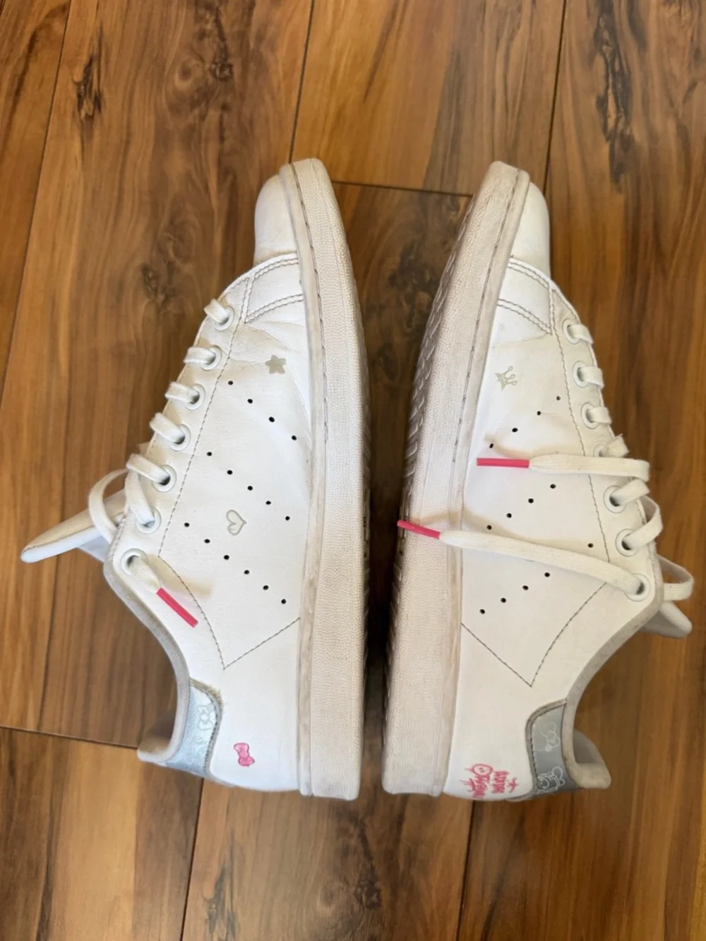 Adidas Stan Smith x Hello Kitty and friends sneaker